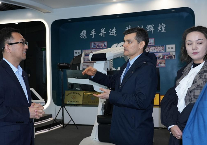 银河集团官网
6.jpg